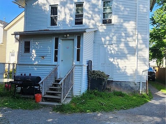 2nd image of 146 Pleasant St