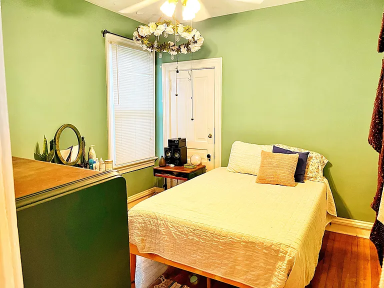 238 Lafayette Ave NE #3 — Photo 8