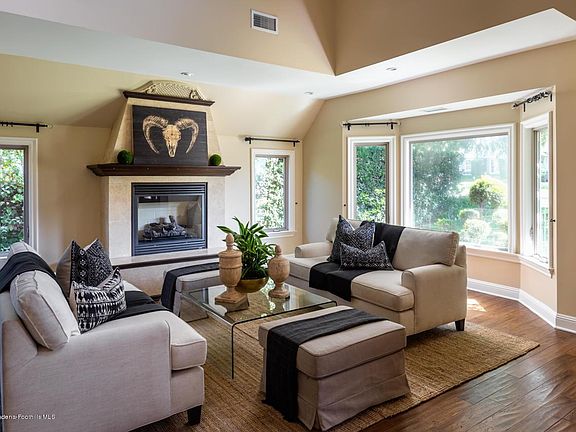 5th image of 4809 Burgoyne Ln