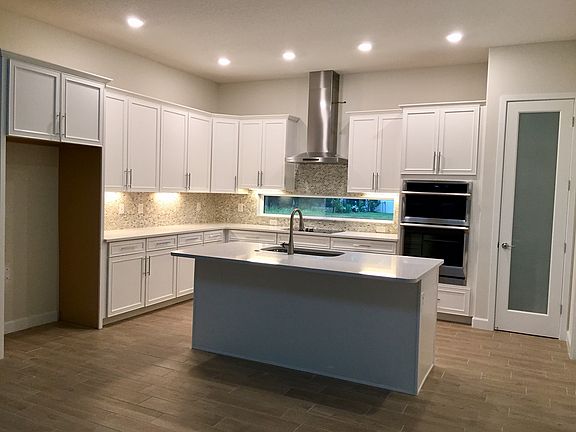2nd image of 2112 Sherbrook Ave