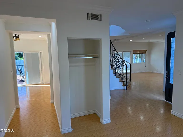 7011 N Liberty Dr — Photo 18