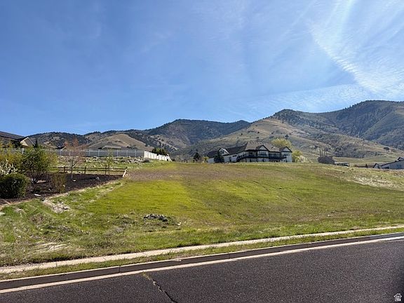 2nd image of 2970 N Mahogony Valley Rd E