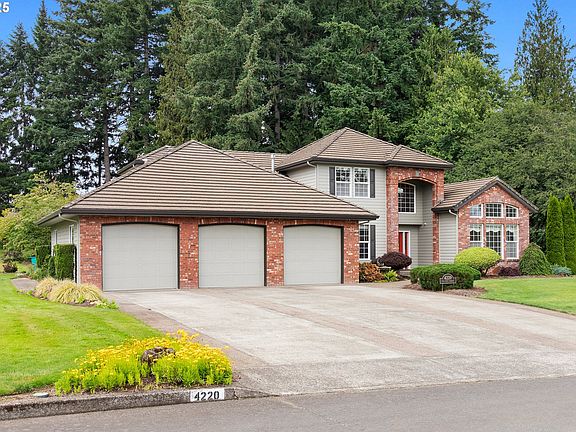 2nd image of 4220 NE 171st Ave