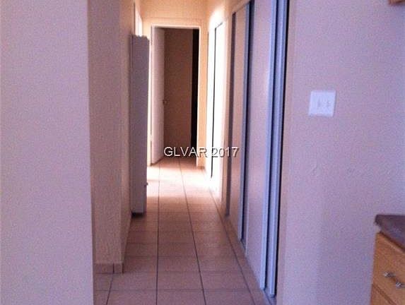 4th image of 2132 Houston Dr APT B