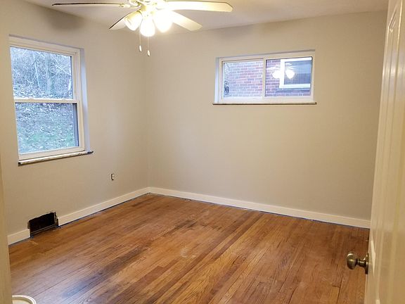 4th image of 2179 Westwood Northern Blvd
