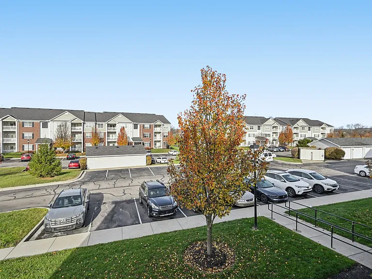 Brinley Place — Photo 44