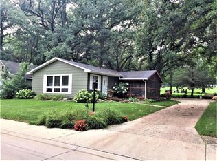 185 Dam Rd, Arnolds Park, IA 51331