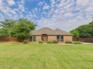 4481 Sir Lancelot Cir, Midlothian, TX 76065