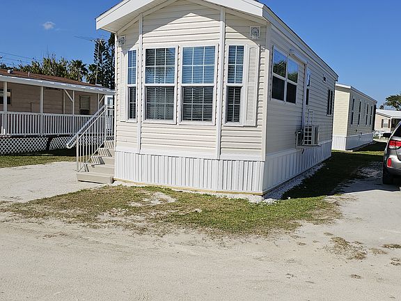 3rd image of 200 Banana River Dr