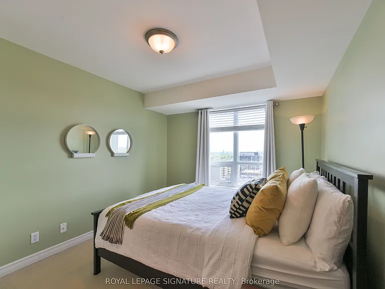 212 Eglinton Ave E #1907 — Photo 18