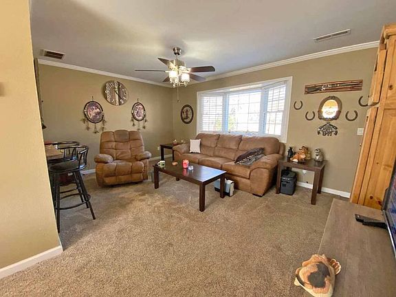 4th image of 1514 Sunset Dr