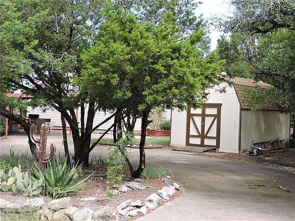 4th image of 2409 Forest Hill Ln