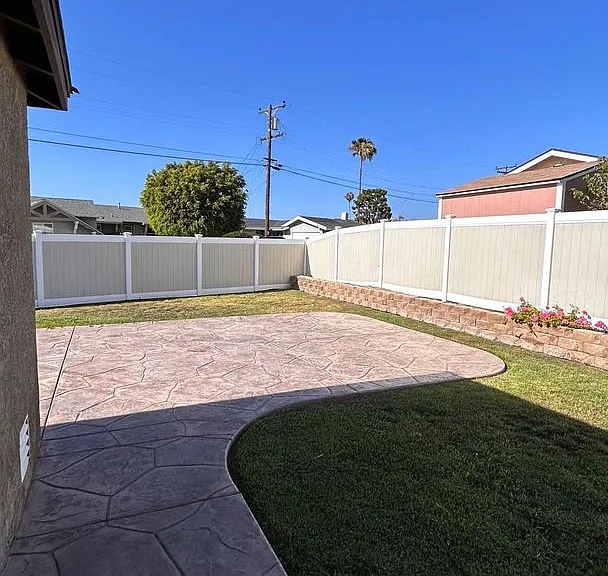 1483 La Corta Cir — Photo 11