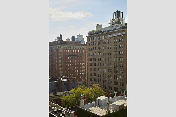 Sold by Stribling | media 2