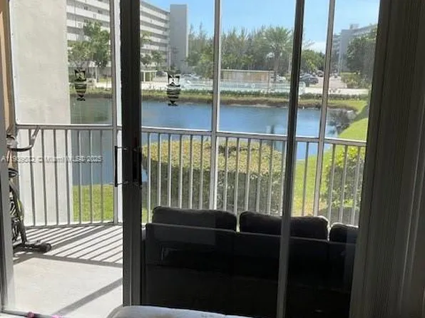 1770 NE 191st St #2061, Miami, FL 33179