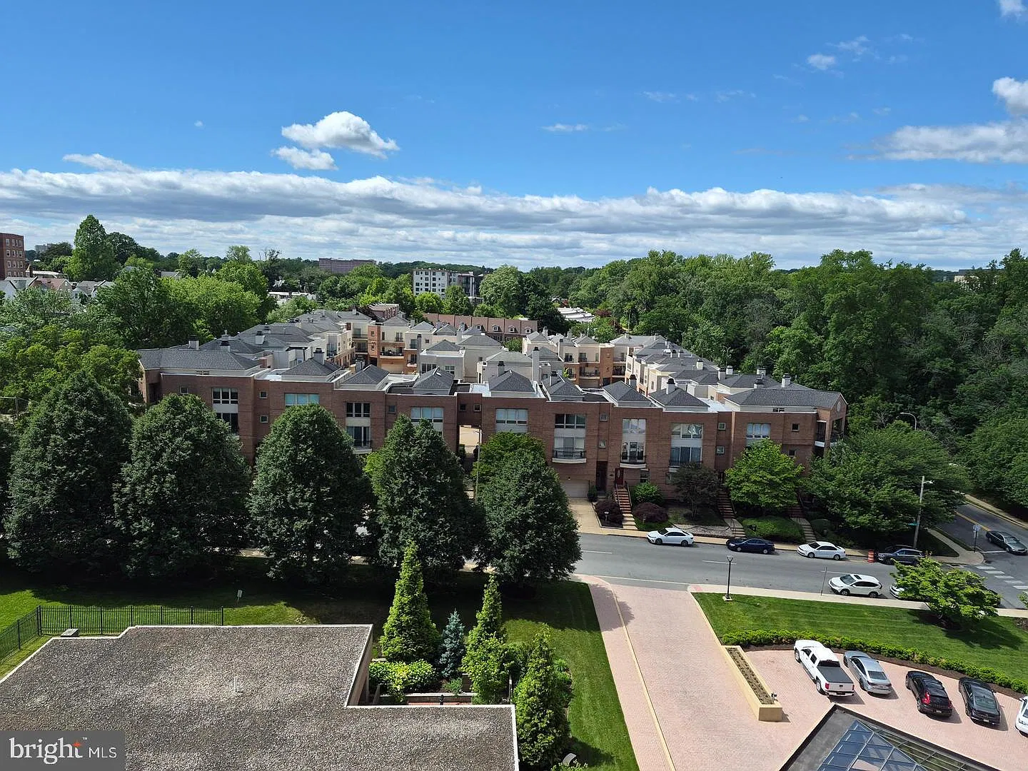 2 bed, 2.0 bath, $2,800 — Photo 4