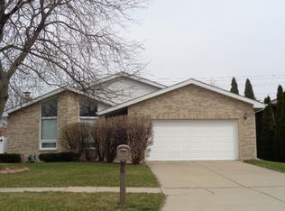 18413 Clyde Ave, Lansing, IL 60438