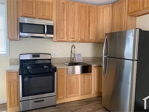 4355 Avalon Blvd #4355C — Photo 2