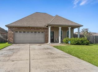 19184 Greenleaf Cir, Ponchatoula, LA 70454