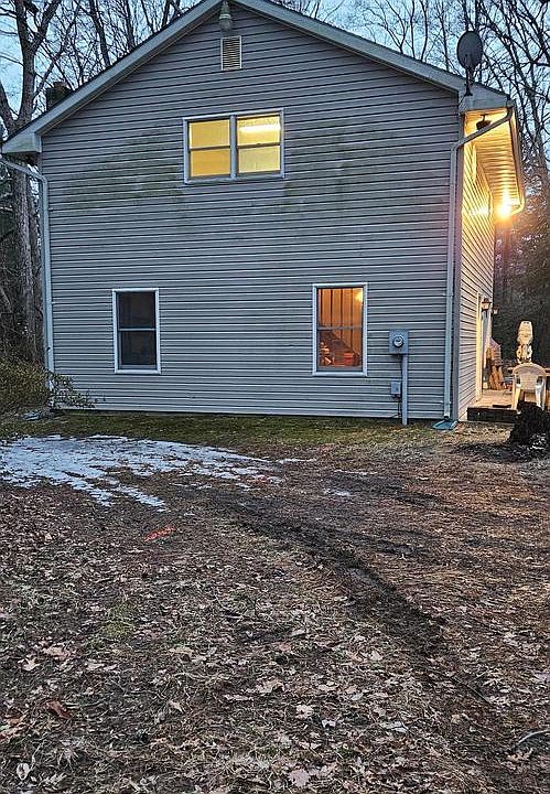 1st image of 17420 W Hudson Pond Rd