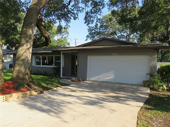 3rd image of 2113 Oak Grove Dr
