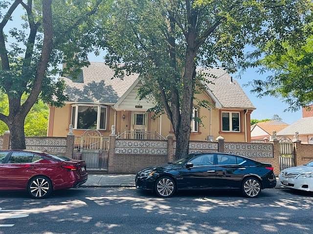 1st image of 80-42 168th St