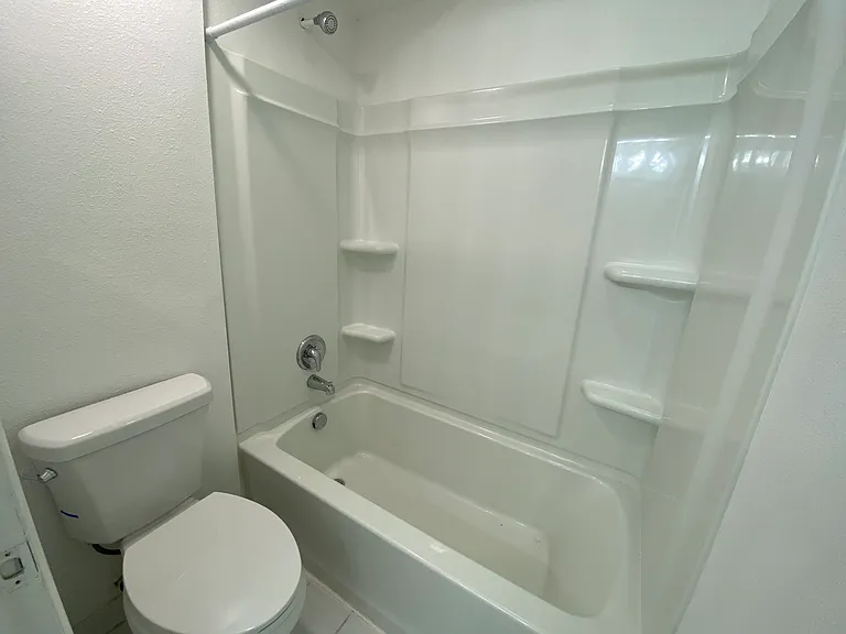 425 S 900 E - Salt Lake City, UT — Photo 3