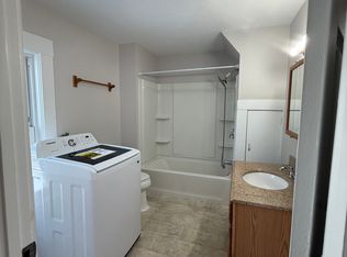 9 Nashua St #1, Ayer, MA 01432