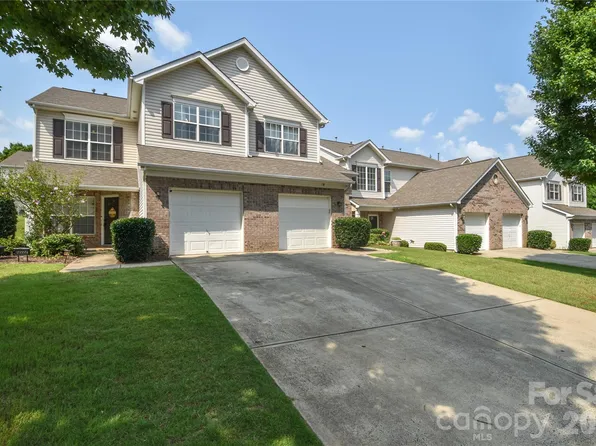 12222 Stratfield Place Cir, Pineville, NC 28134