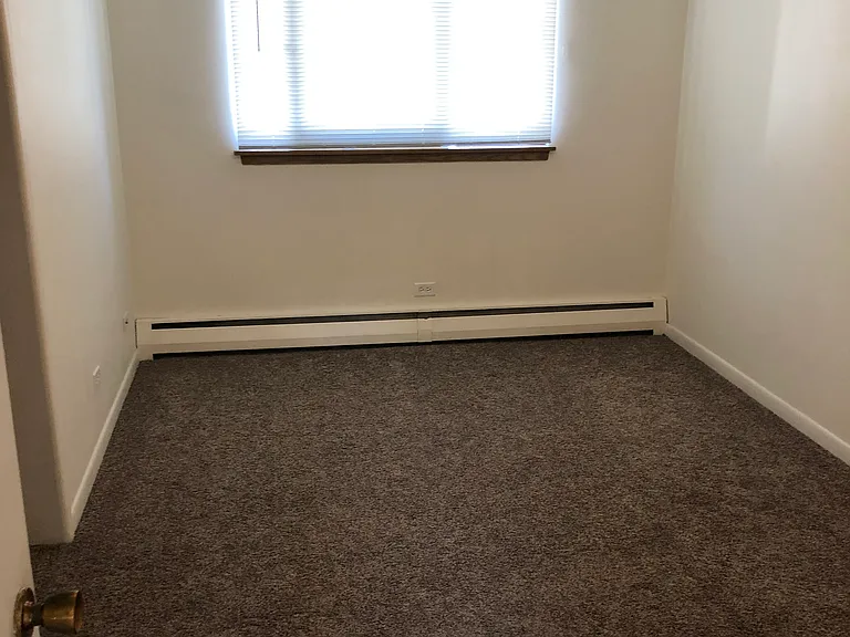 2111 Livingston St — Photo 13