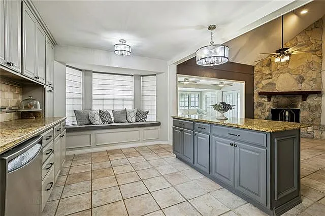 24 Myrtle Hill Dr — Photo 4