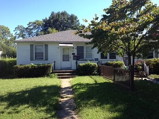 3215 & 3217 Dill Ave — Photo 1