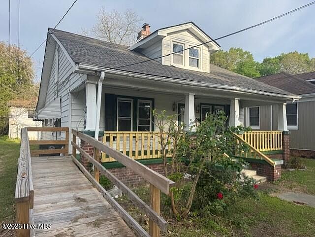 1st image of 704 S Franklin Street