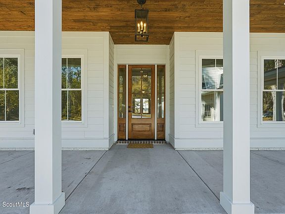 3rd image of 3551 Julienton Dr NE