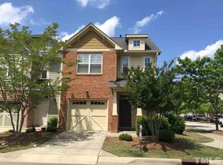 600 Carlton Commons Ln, Cary, NC 27519