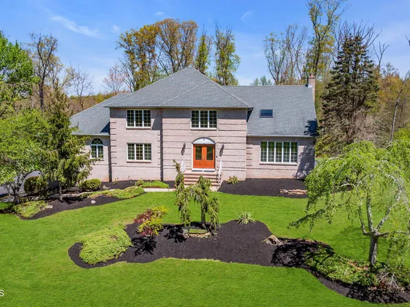 7 Shira Lane, Manalapan, NJ 07726