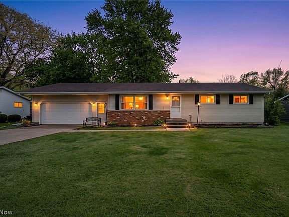 2nd image of 1141 Novak Rd