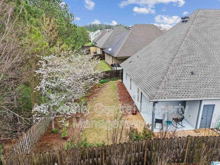 1001 Aronimink Dr — Photo 11