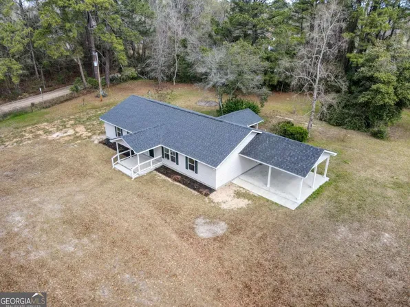 3416 Eldora Rd, Ellabell, GA 31308