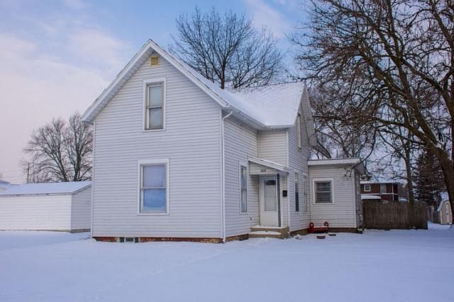 1st image of 606 W 4th St