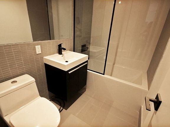 5th image of 1144 Dekalb Ave APT 1F