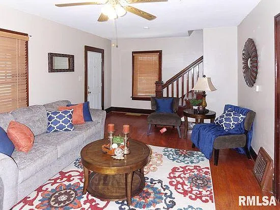 803 E 39th St — Photo 8