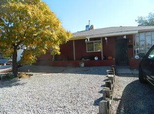 8906 Woodland Ave NE, Albuquerque, NM 87112