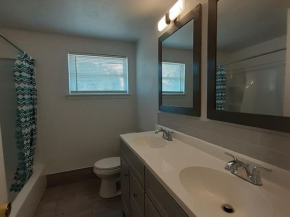 5th image of 8033 Eaton Ave