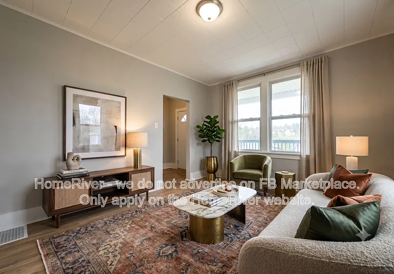 1170 Ridge Ave — Photo 2