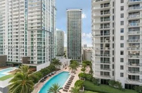 1050 Brickell Ave #1812 — Photo 9