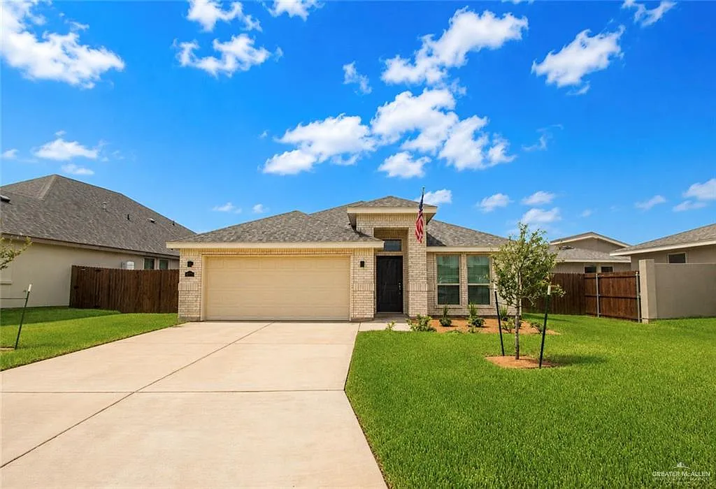 4 bed, 3.0 bath, 1698 sqft, $2,300 — Photo 1