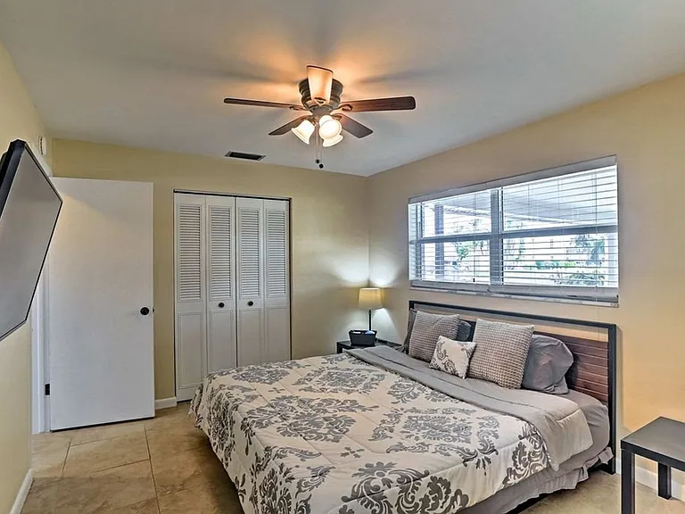 4120 SE 18th Pl — Photo 16