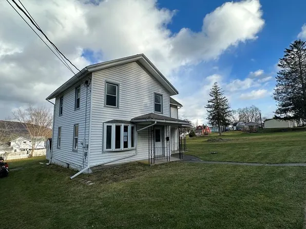 14 Mechanic St, Towanda, PA 18848