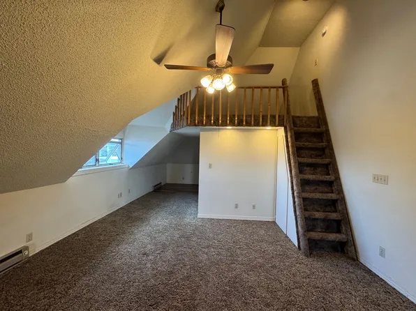 1037-1039 Vermont St, 1037-1039 Vermont St #1/3, Quincy, IL 62301